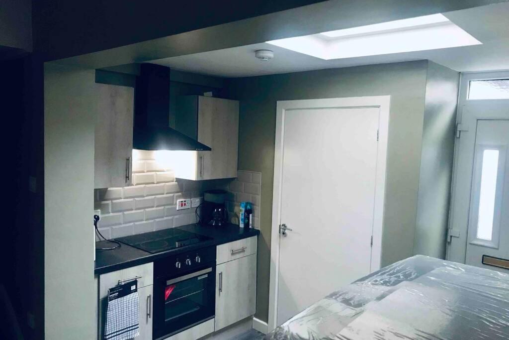 Eson House Apartment Ливърпул Екстериор снимка